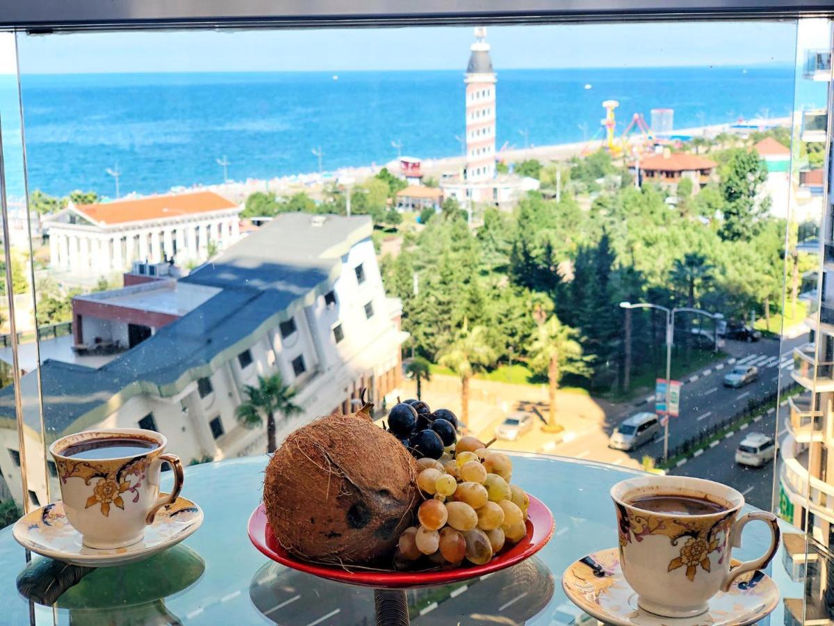 Apartment Sea Tower Khimshiashvili 15 Batumi Eksteriør billede